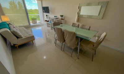 Exclusivo apartamento de 2 dormitorios en Be Punta!