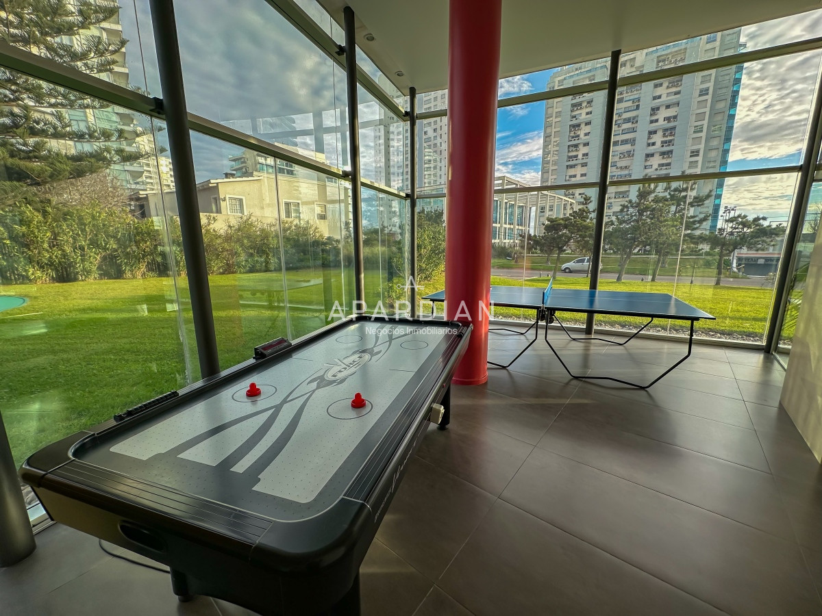 Apartamento ID.21098862 - Gala Tower. Pda 4, exclusivo departamento a solo pasos del Mar en Playa Mansa.