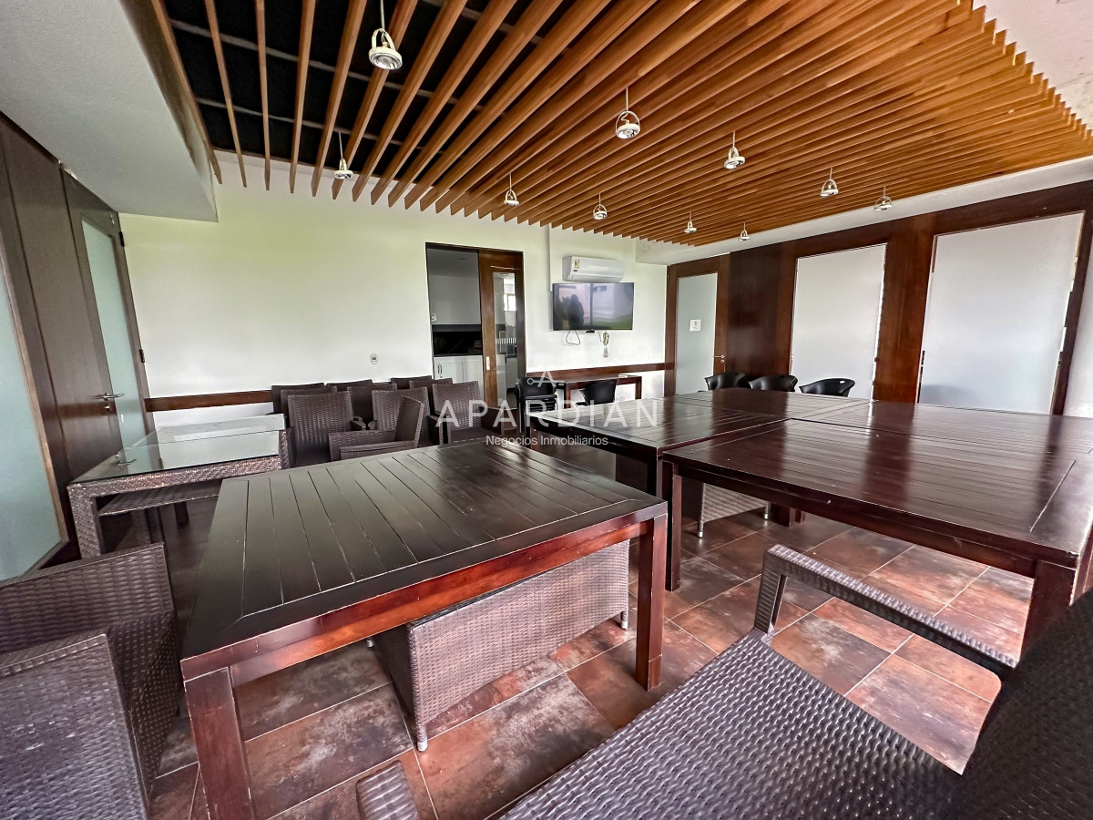 Apartamento ID.21098862 - Gala Tower. Pda 4, exclusivo departamento a solo pasos del Mar en Playa Mansa.