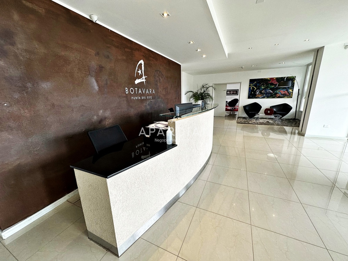 Apartamento ID.21100086 - Exclusivo Penthouse con parrillero propio!!!