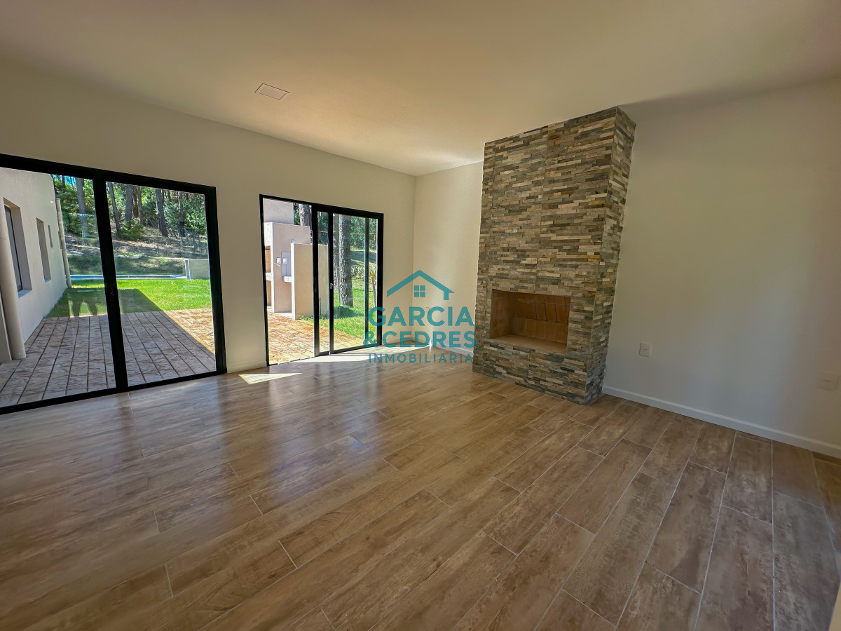 Casa ID.121 - Casas a estrenar en Laguna del Sauce, Punta del Este.