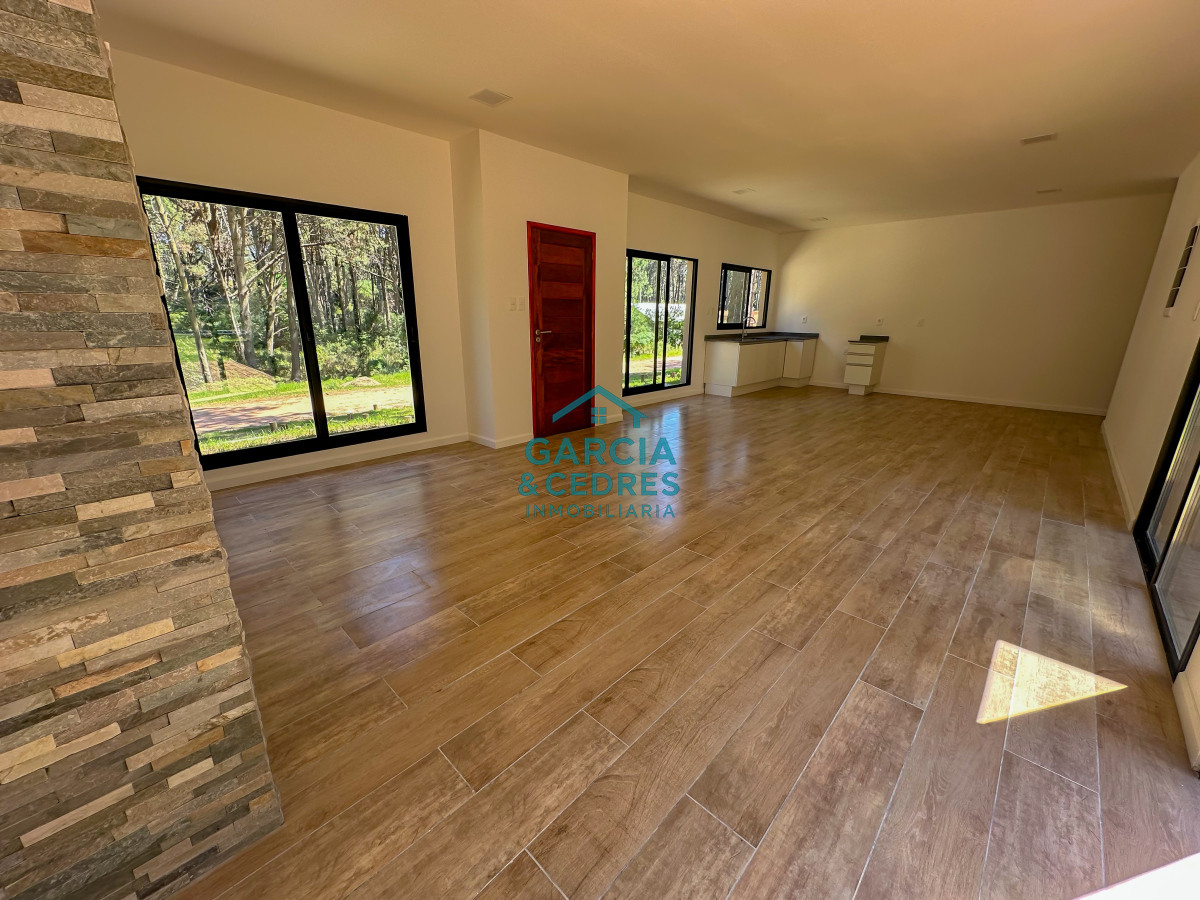 Casa ID.121 - Casas a estrenar en Laguna del Sauce, Punta del Este.