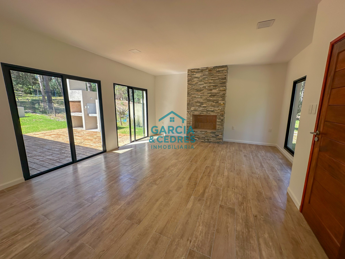 Casa ID.121 - Casas a estrenar en Laguna del Sauce, Punta del Este.