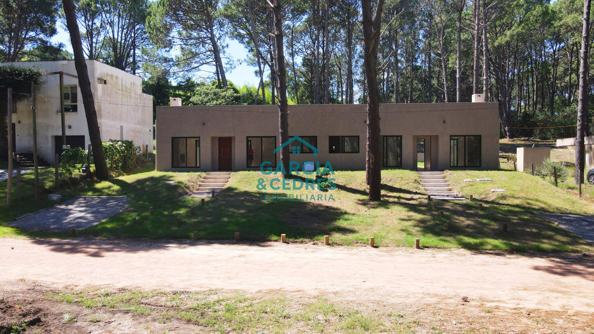 Casa ID.121 - Casas a estrenar en Laguna del Sauce, Punta del Este.