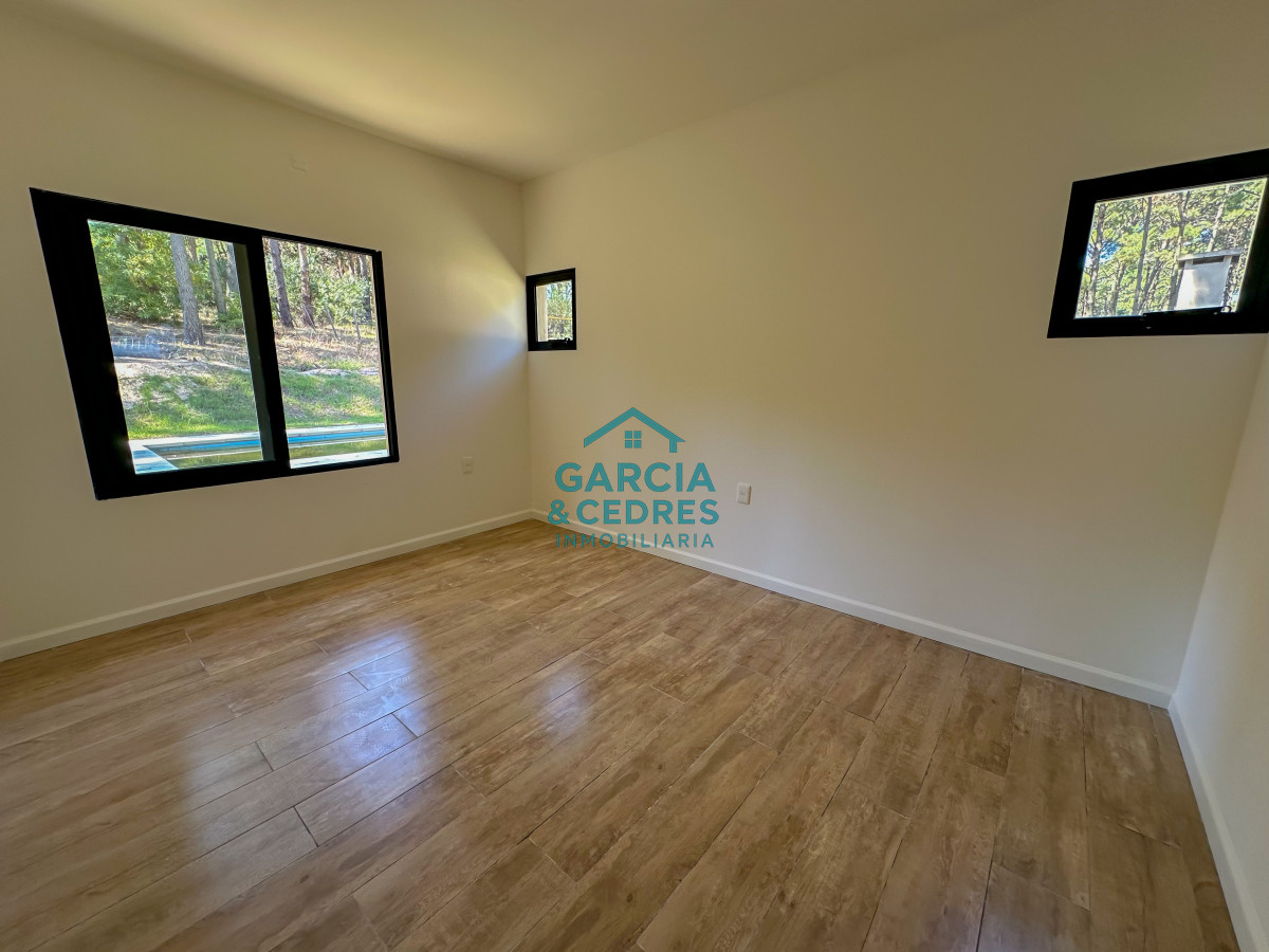 Casa ID.121 - Casas a estrenar en Laguna del Sauce, Punta del Este.