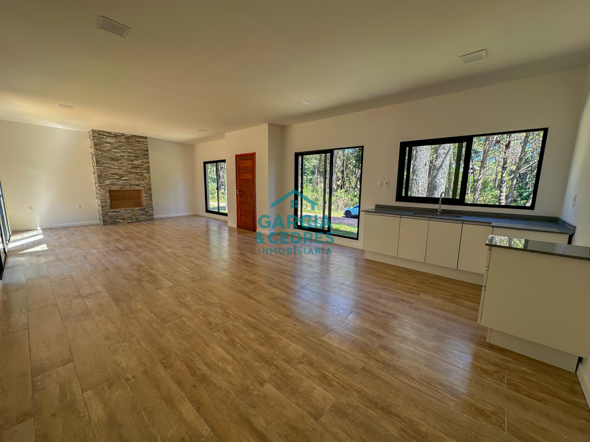 Casa ID.121 - Casas a estrenar en Laguna del Sauce, Punta del Este.