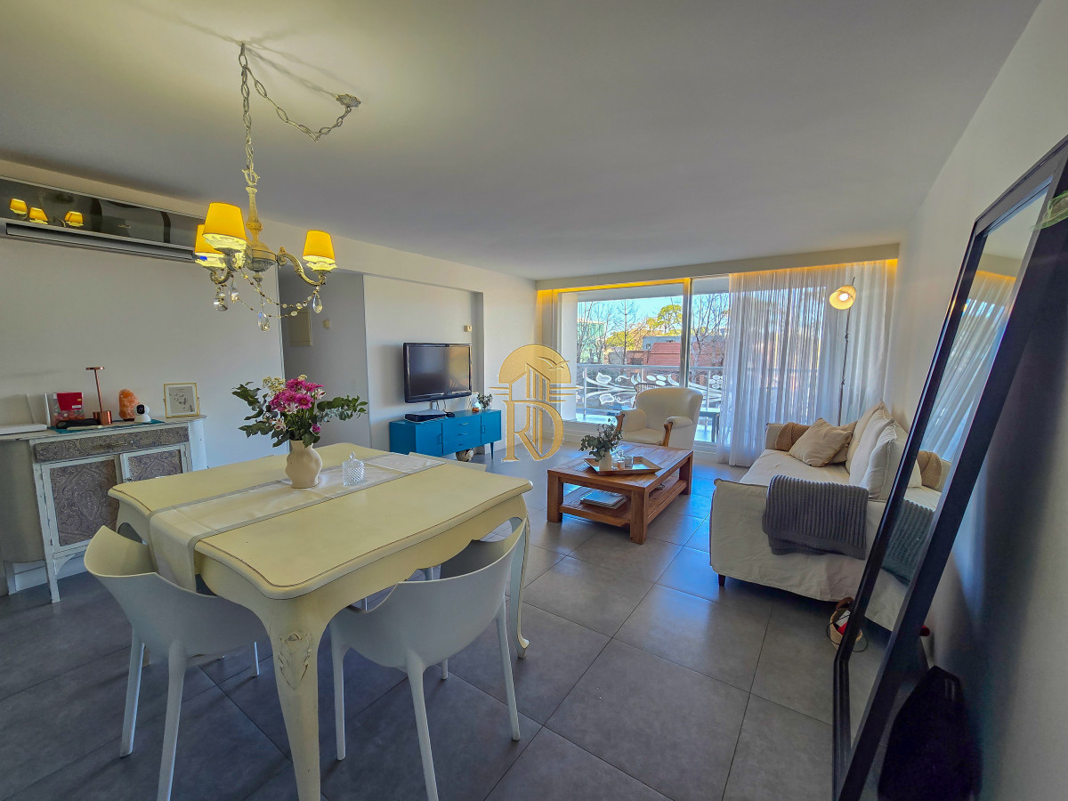 Departamento en torre Yoo alquiler invernal U$S 990 -id-78-1