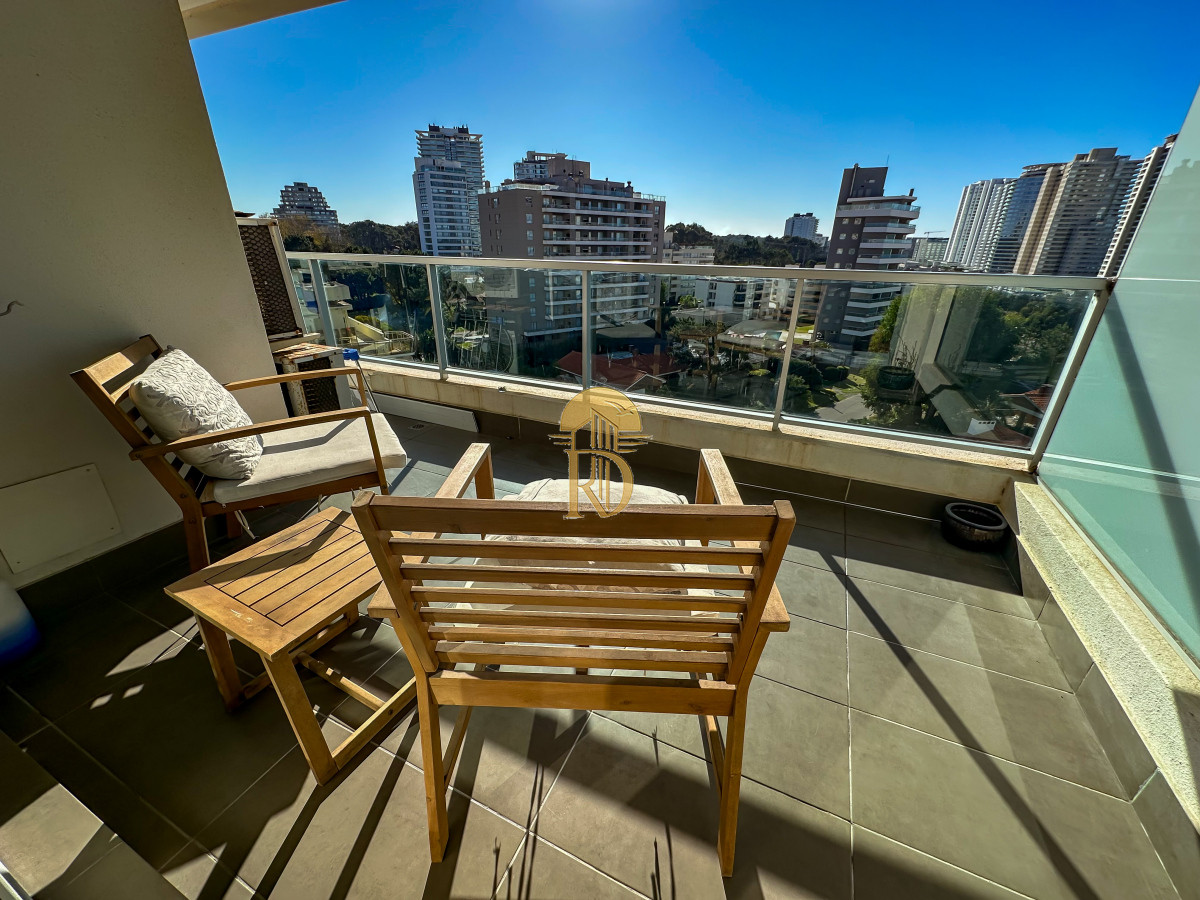 OPORTUNIDAD! Wind Tower de 2 dormitorios -id-715-8