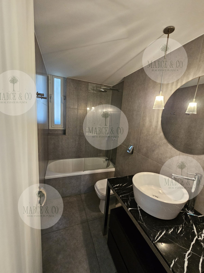 Apartamento ID.2381 - Departamento en torre Yoo alquiler invernal U$S 990