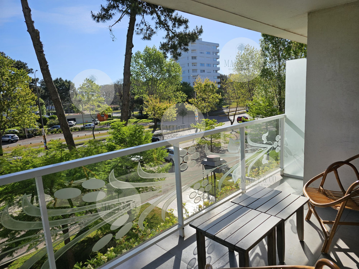 Apartamento ID.2381 - Departamento en torre Yoo alquiler invernal U$S 990