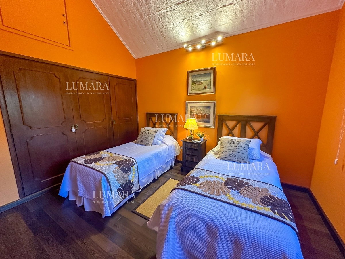 Casa ID.3413 - Hermosa casa pronta para comenzar a disfrutar a metros del mar 
