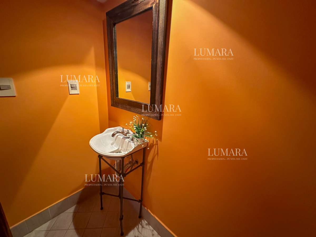 Casa ID.3413 - Hermosa casa pronta para comenzar a disfrutar a metros del mar 
