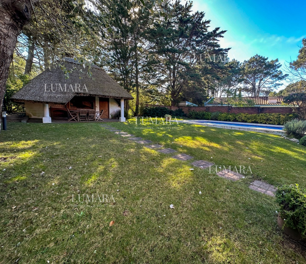 Casa ID.3413 - Hermosa casa pronta para comenzar a disfrutar a metros del mar 