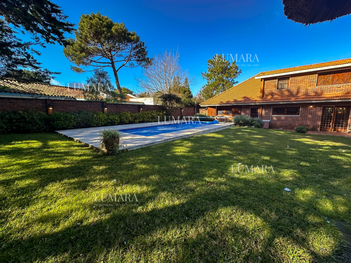 Casa ID.3413 - Hermosa casa pronta para comenzar a disfrutar a metros del mar 