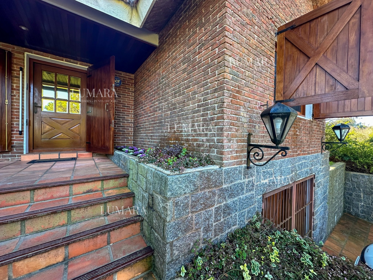 Casa ID.3413 - Hermosa casa pronta para comenzar a disfrutar a metros del mar 
