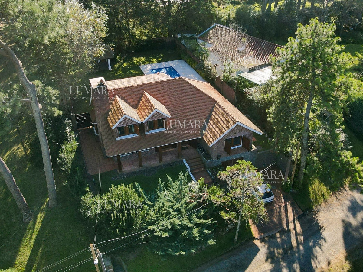 Casa ID.3413 - Hermosa casa pronta para comenzar a disfrutar a metros del mar 