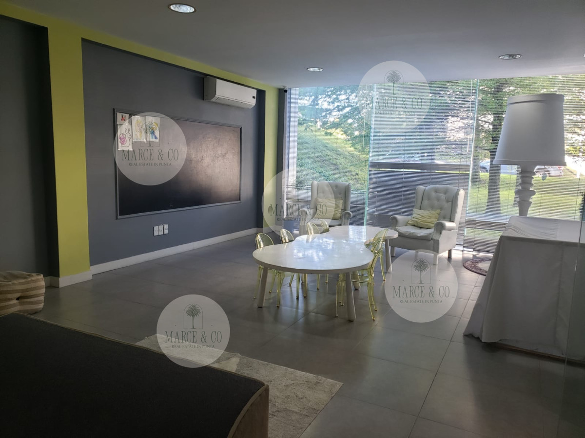 Apartamento ID.2381 - Departamento en torre Yoo alquiler invernal U$S 990