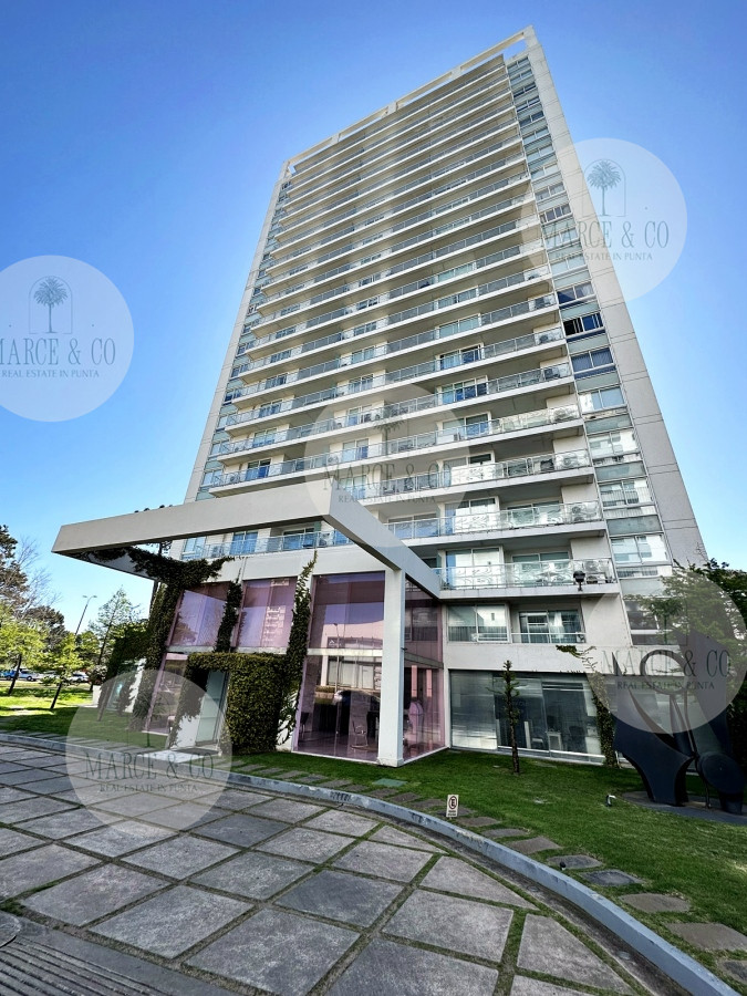 Apartamento ID.2381 - Departamento en torre Yoo alquiler invernal U$S 990