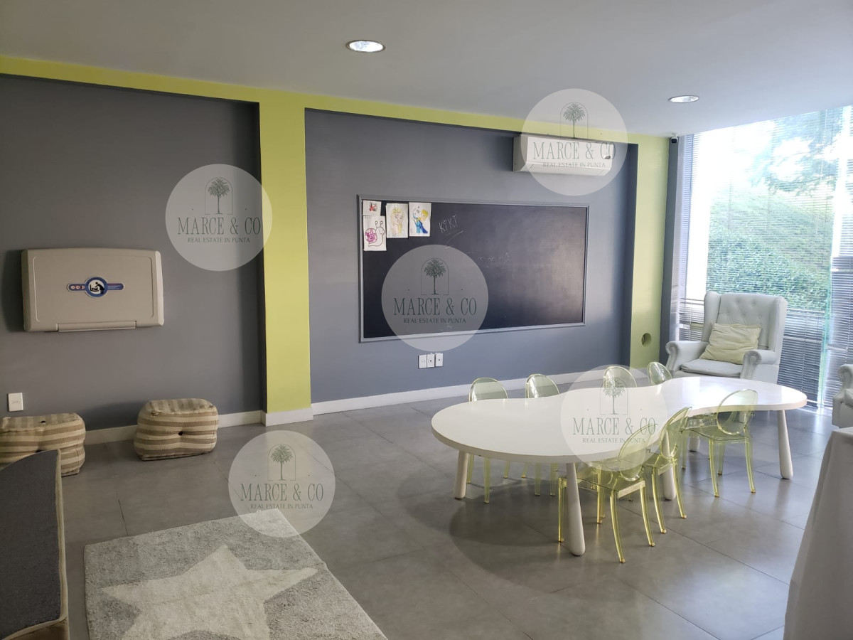 Apartamento ID.2381 - Departamento en torre Yoo alquiler invernal U$S 990