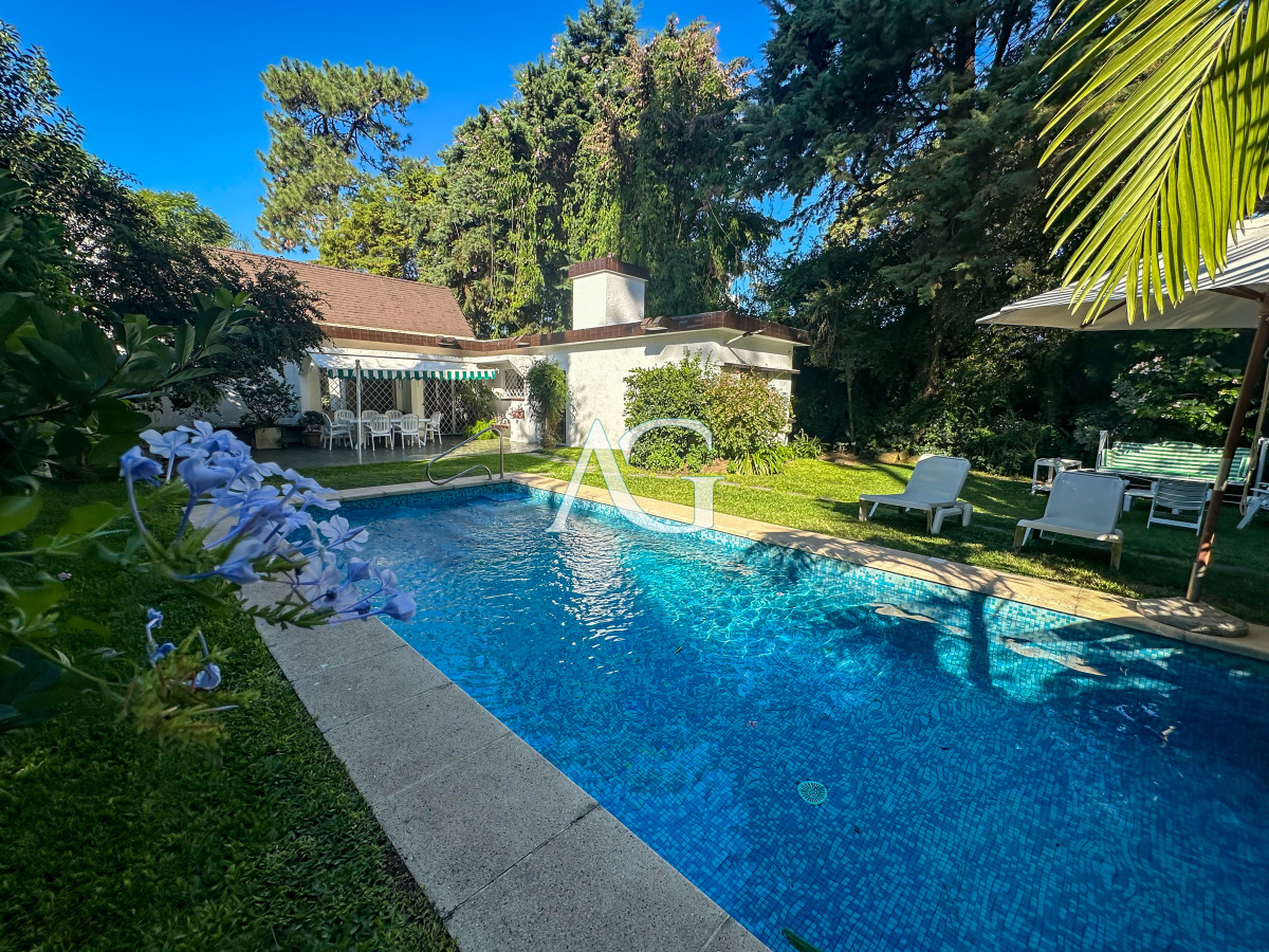 Casa ID.458 - Hermosa casa en barrio Cantegril