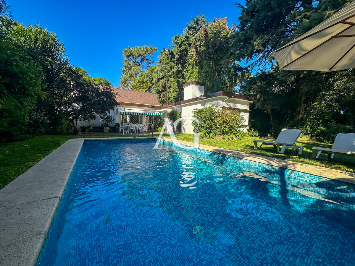 Casa ID.458 - Hermosa casa en barrio Cantegril