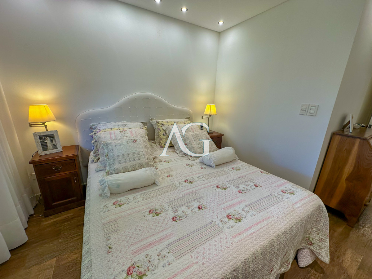 Casa ID.458 - Hermosa casa en barrio Cantegril