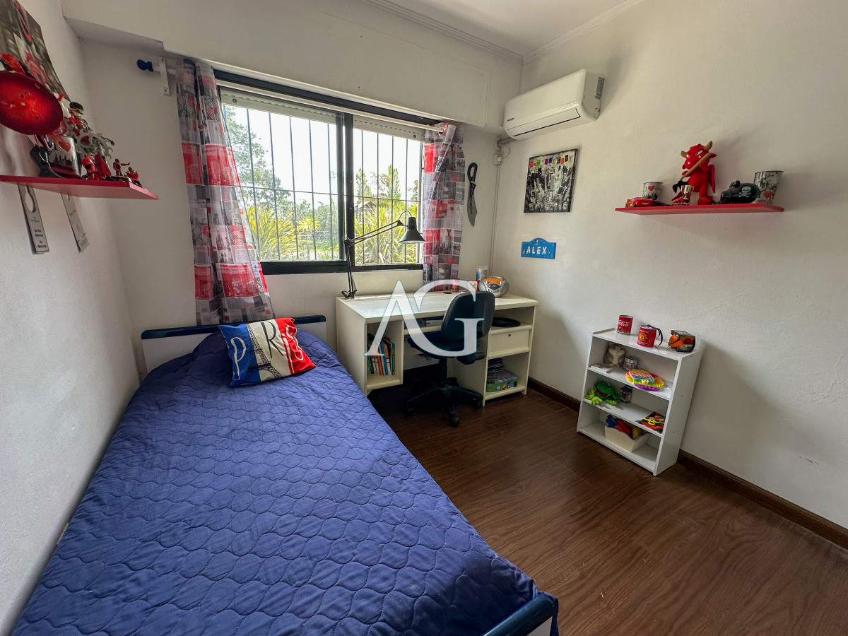 Casa ID.457 - Hermosa casa en barrio Residencial de Punta del Este a pasos de todo!