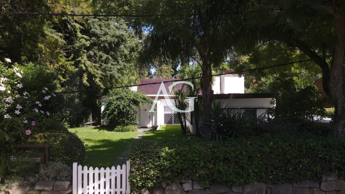 Casa ID.458 - Hermosa casa en barrio Cantegril