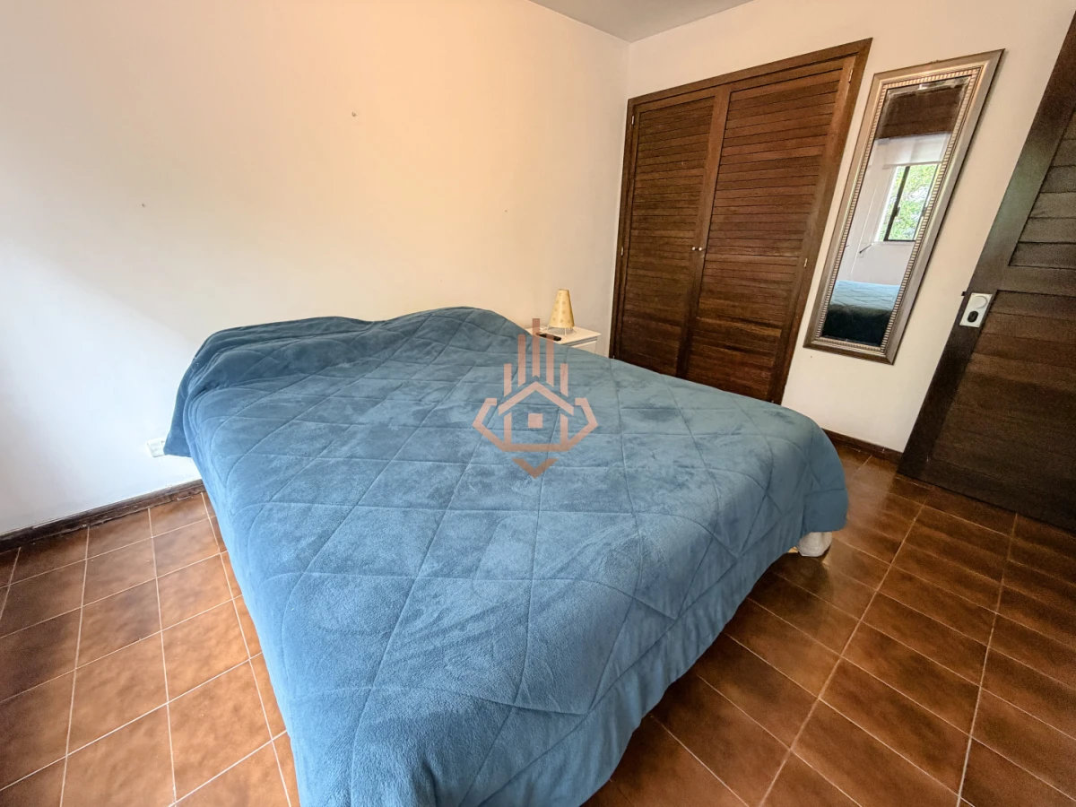 OPORTUNIDAD en peninsula venta de 1 dormitorio