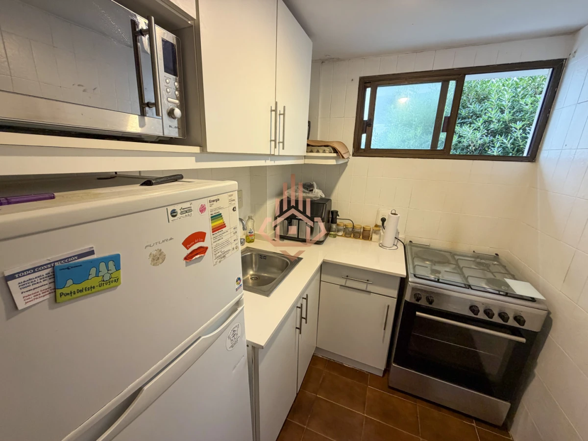 OPORTUNIDAD en peninsula venta de 1 dormitorio