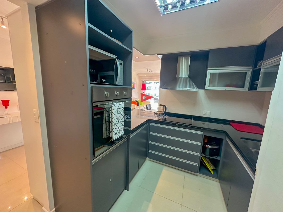 Apartamento ID.186 - Icon Brava en venta de 2 dormitorios y medio 