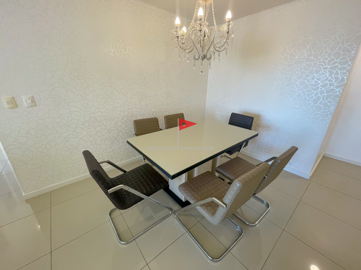 Apartamento ID.187 - Venta Piso alto en torre premium en Playa Brava