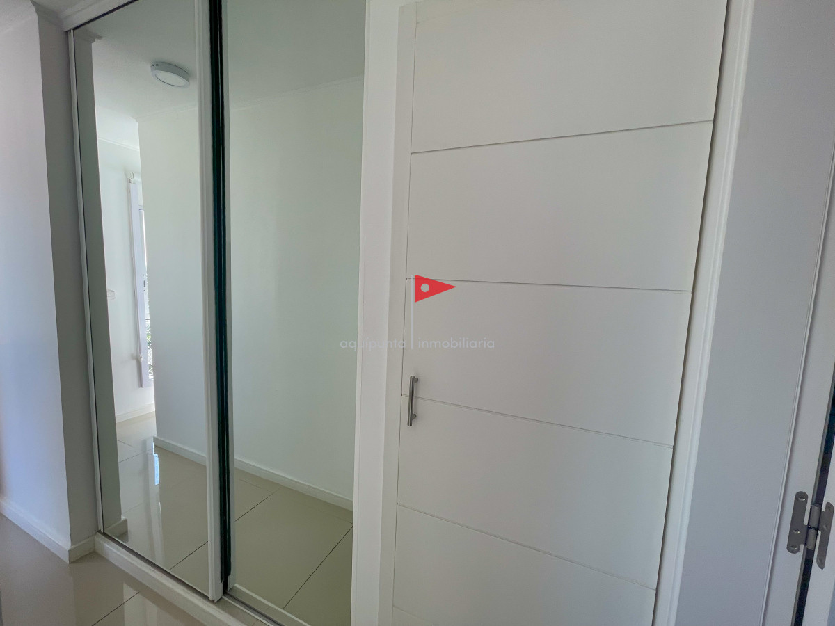 Apartamento ID.187 - Venta Piso alto en torre premium en Playa Brava