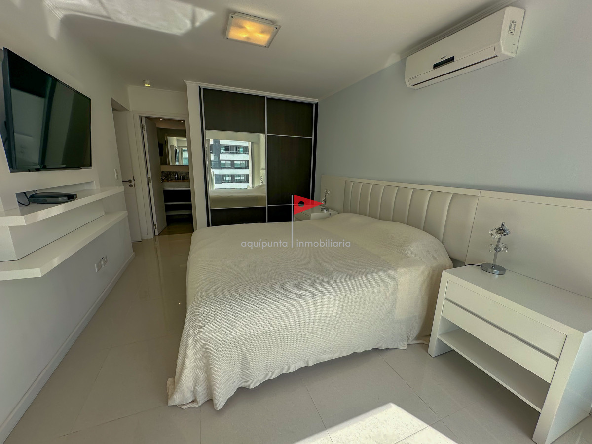 Apartamento ID.186 - Icon Brava en venta de 2 dormitorios y medio 