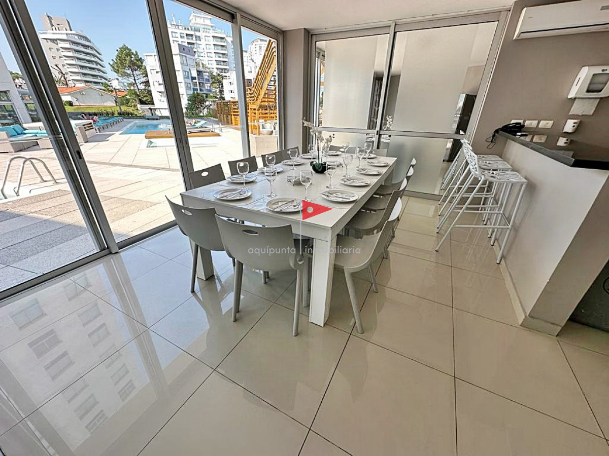Apartamento ID.187 - Venta Piso alto en torre premium en Playa Brava