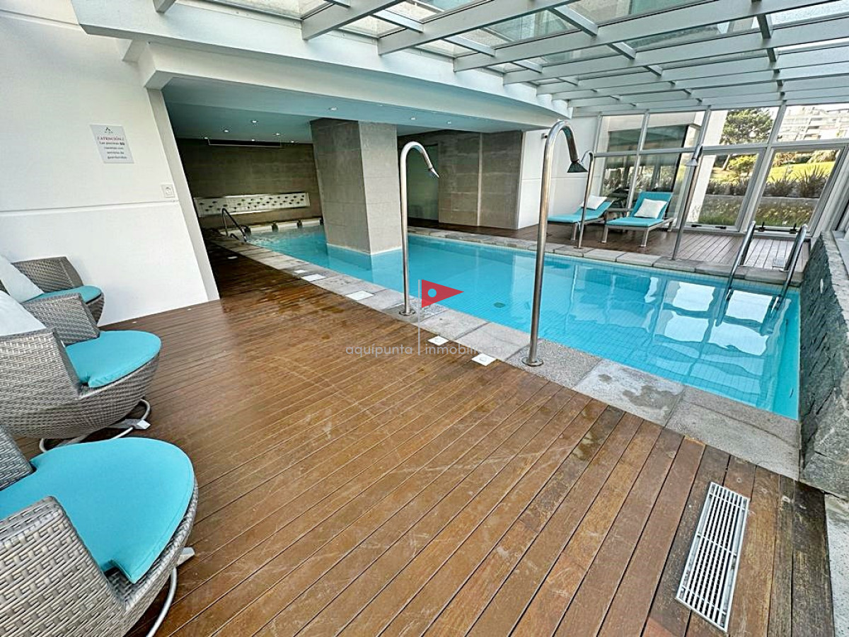 Apartamento ID.187 - Venta Piso alto en torre premium en Playa Brava