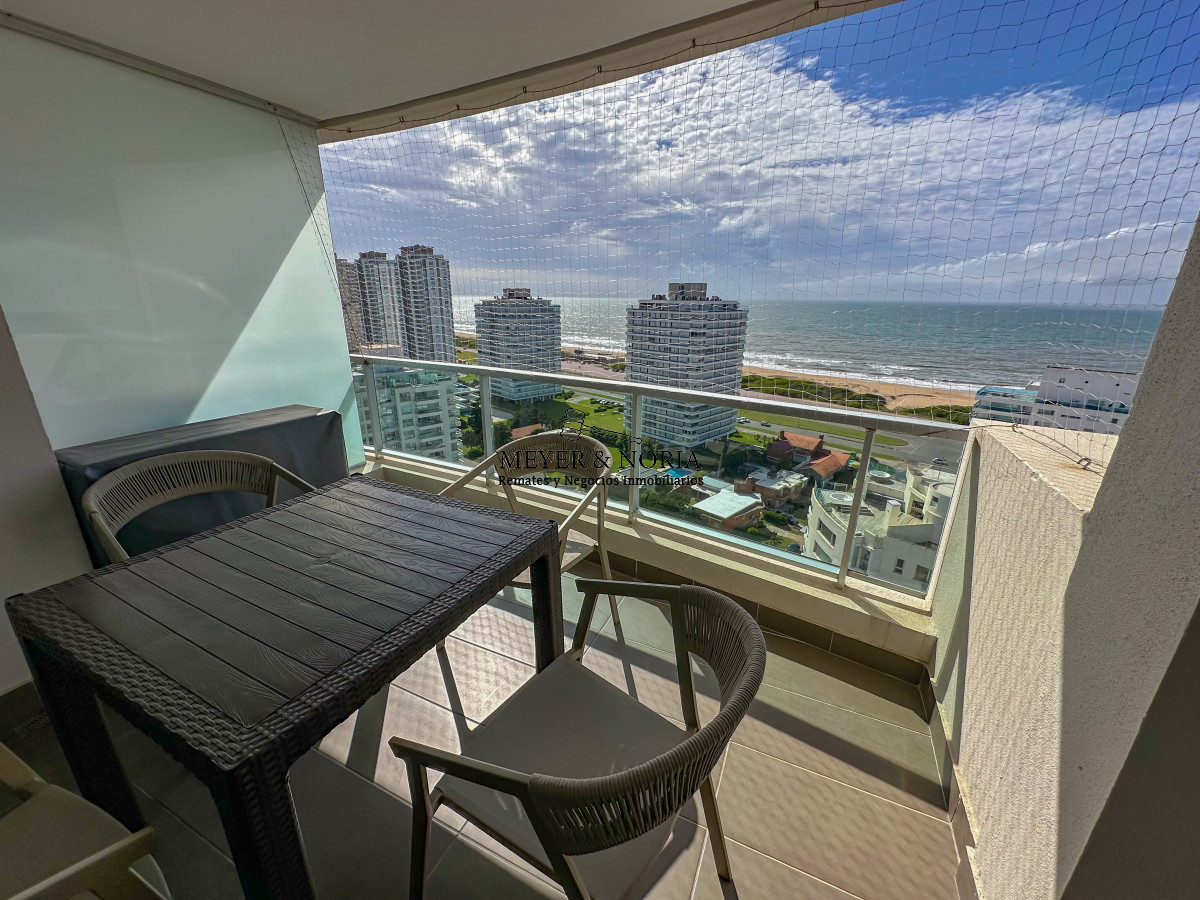 Apartamento ID.32 - Wind Tower Punta del Este - Exclusivo apartamento en piso alto en venta