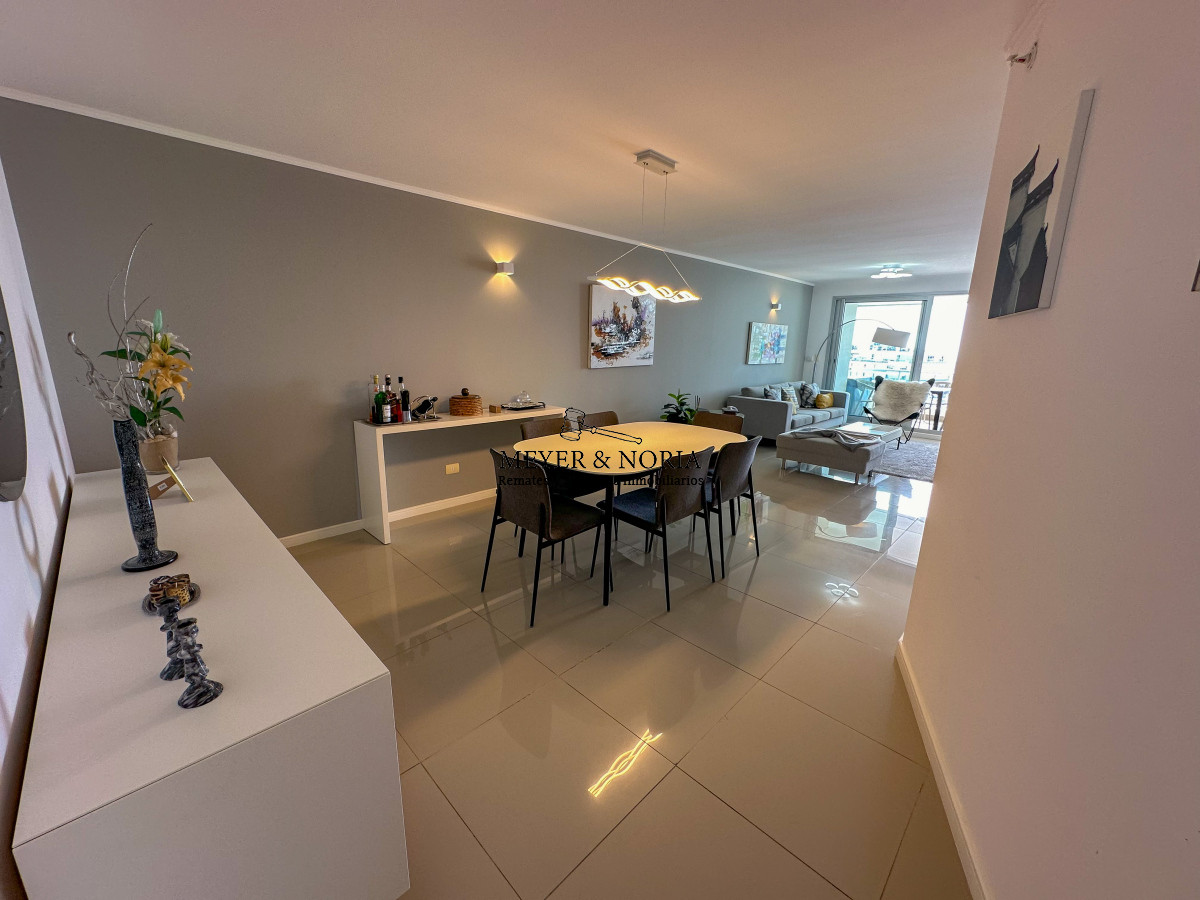 Apartamento ID.32 - Wind Tower Punta del Este - Exclusivo apartamento en piso alto en venta