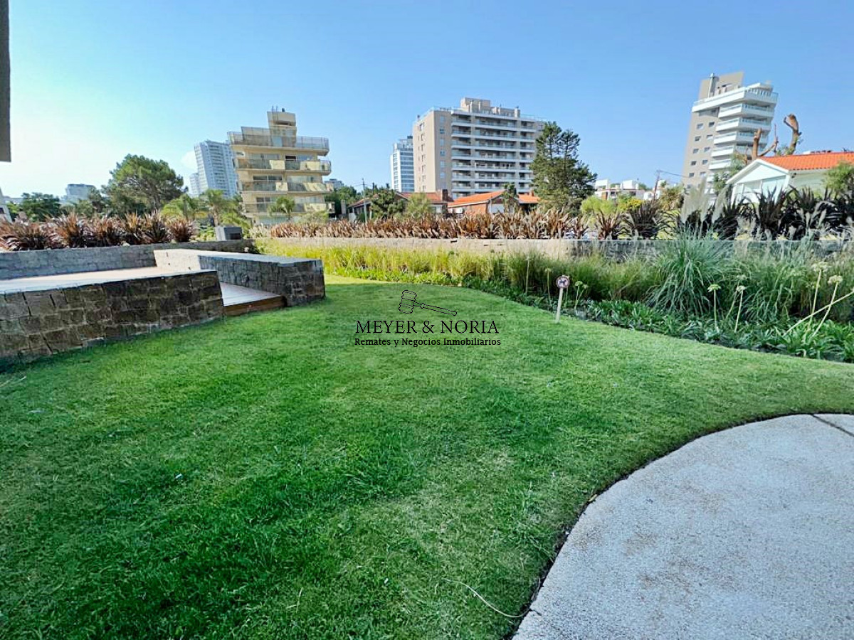 Apartamento ID.32 - Wind Tower Punta del Este - Exclusivo apartamento en piso alto en venta
