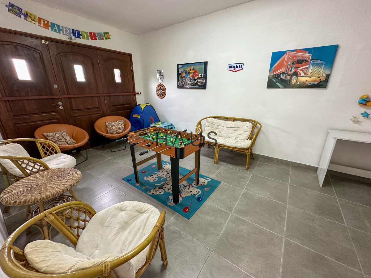 Casa ID.600 - Hermosa casa en barrio Residencial de Punta del Este a pasos de todo!