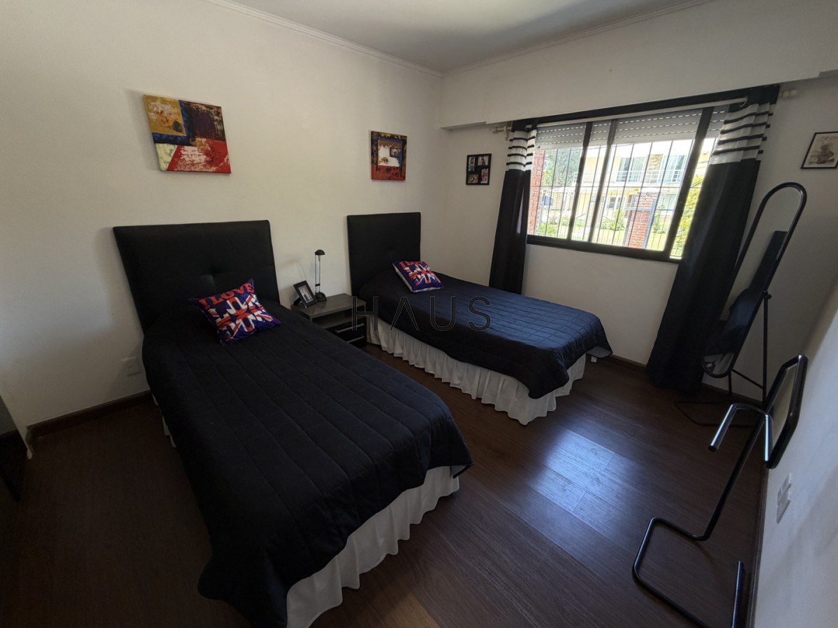 Casa ID.600 - Hermosa casa en barrio Residencial de Punta del Este a pasos de todo!