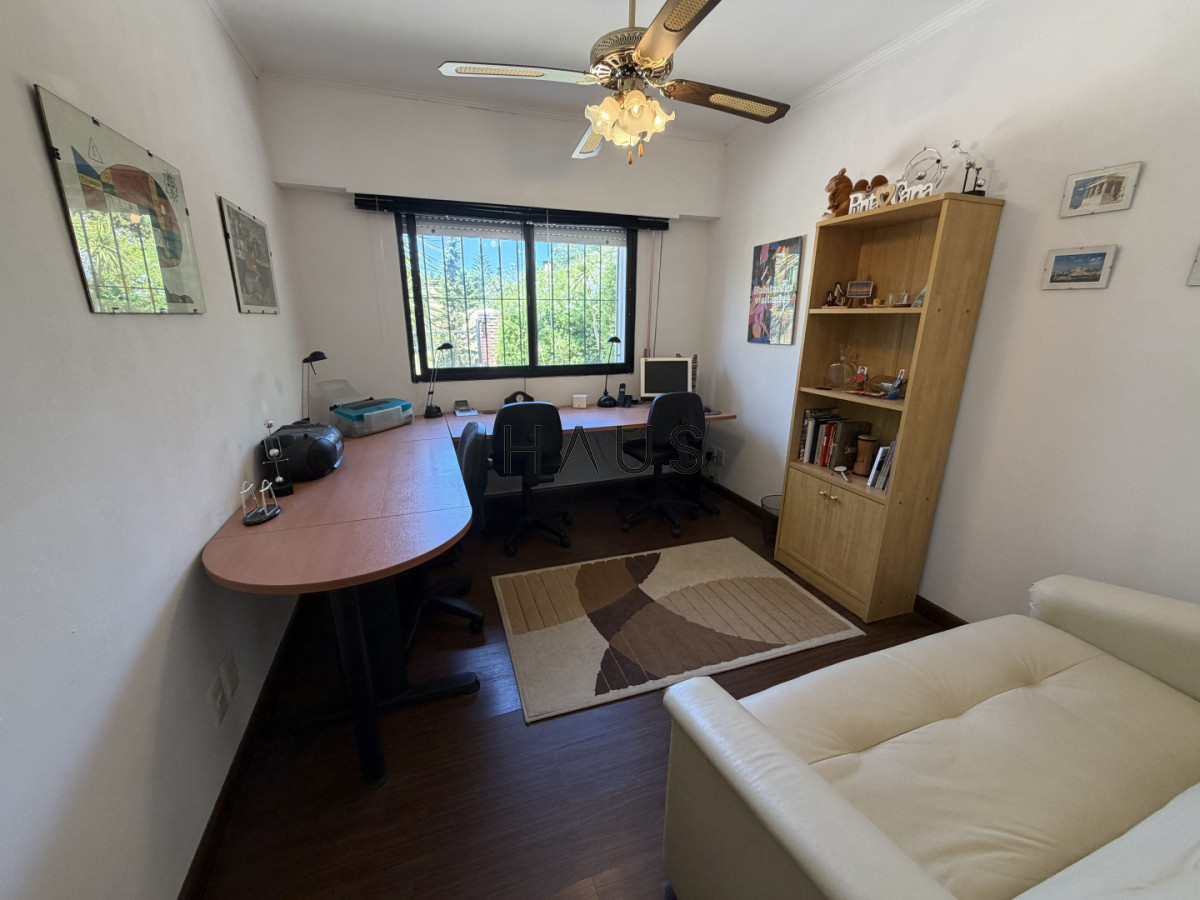 Casa ID.600 - Hermosa casa en barrio Residencial de Punta del Este a pasos de todo!