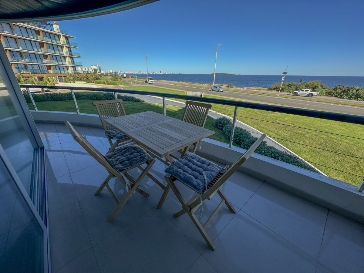 Apartamento ID.418 - Departamento en primera línea de Playa Mansa!