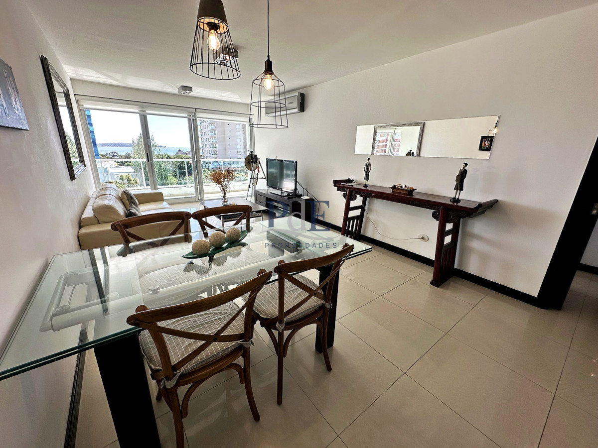 Gala Tower. Pda 4, exclusivo departamento a solo pasos del Mar en Playa Mansa. - Imagen 1