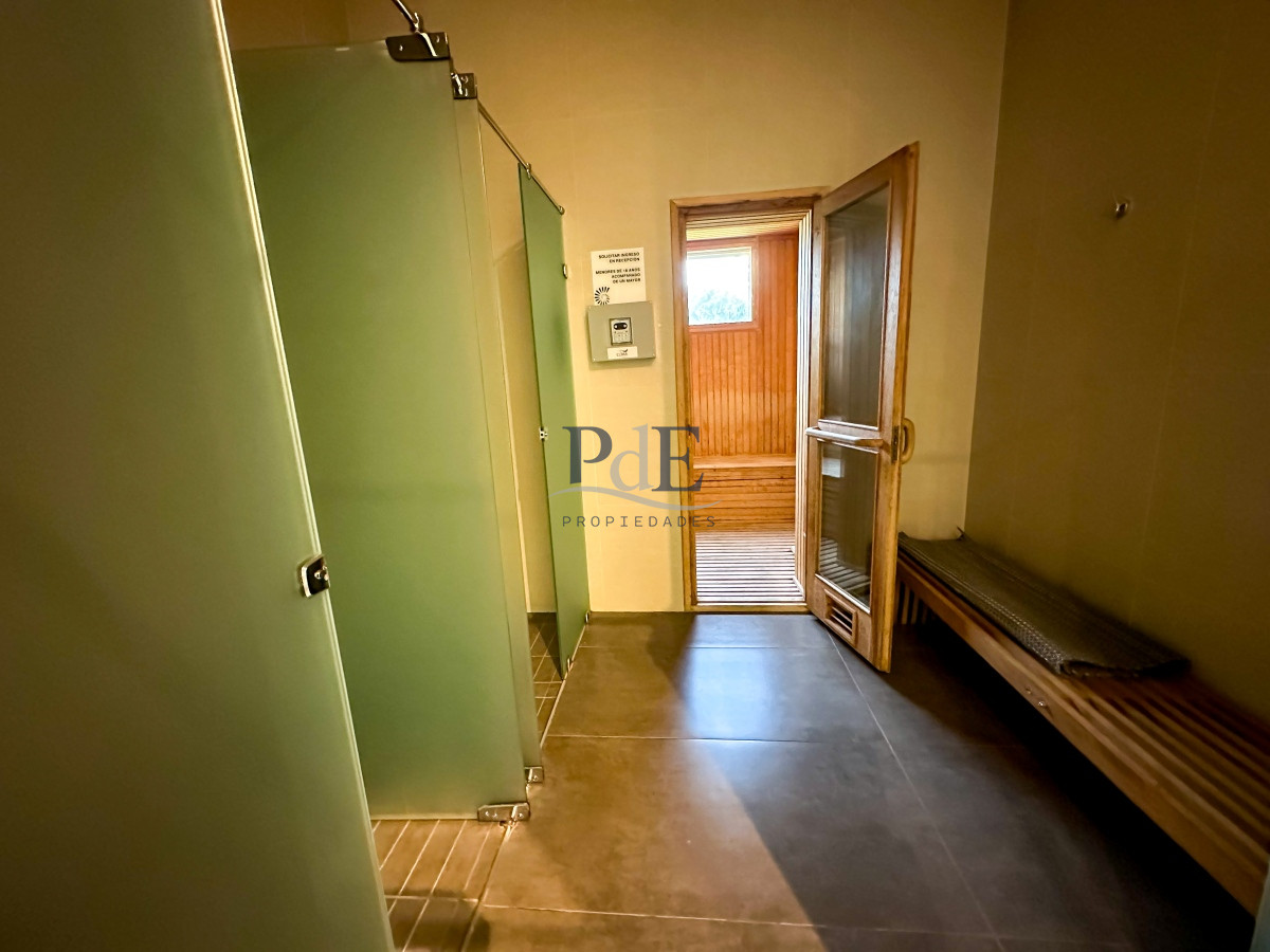 Gala Tower. Pda 4, exclusivo departamento a solo pasos del Mar en Playa Mansa. - Imagen 27