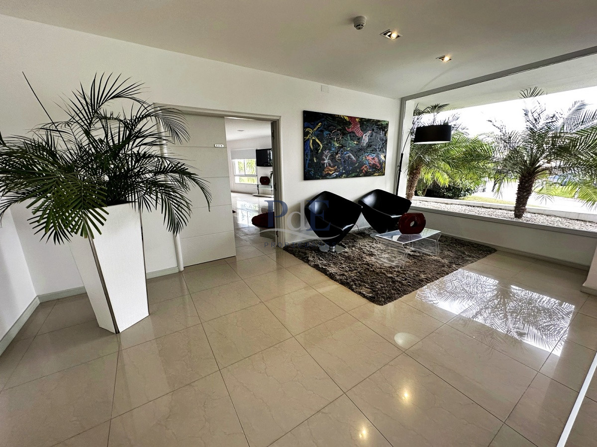 Penthouse Esquinero con Parrillero Propio y Vistas a la Mansa. - Imagen 31