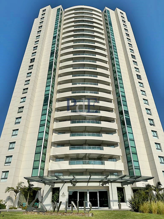 Piso alto en torre premium en Playa Brava - Imagen 49