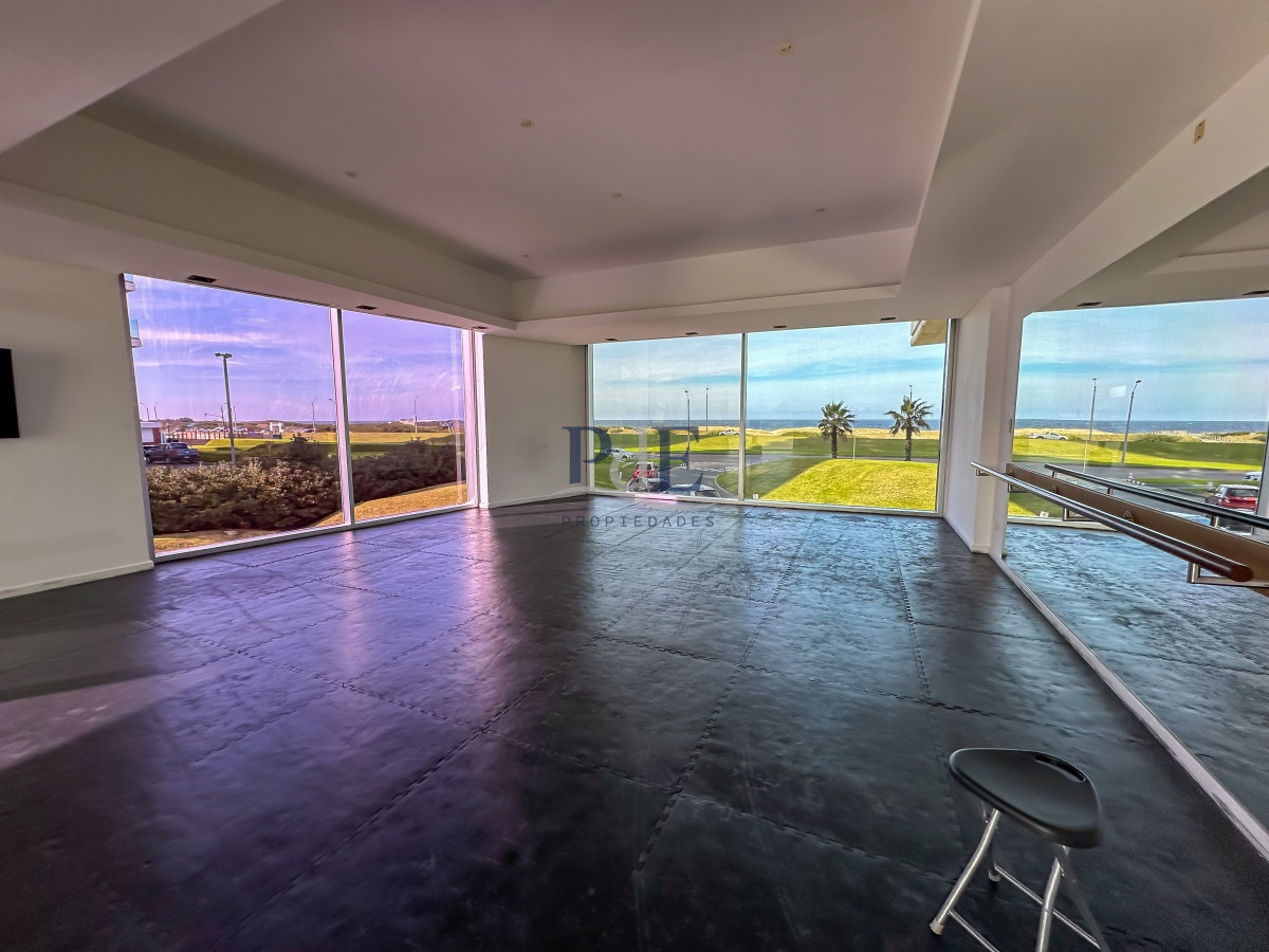 TIBURON III -Temporada 2025 y 2026. Categoría frente al mar - Imagen 36