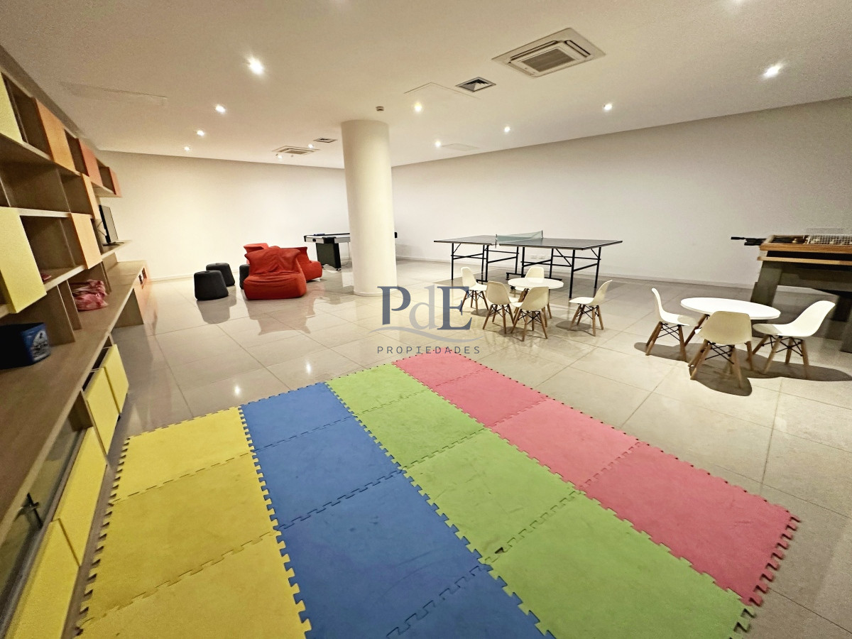 Piso alto esquinero en Alexander Boulevard - Imagen 25