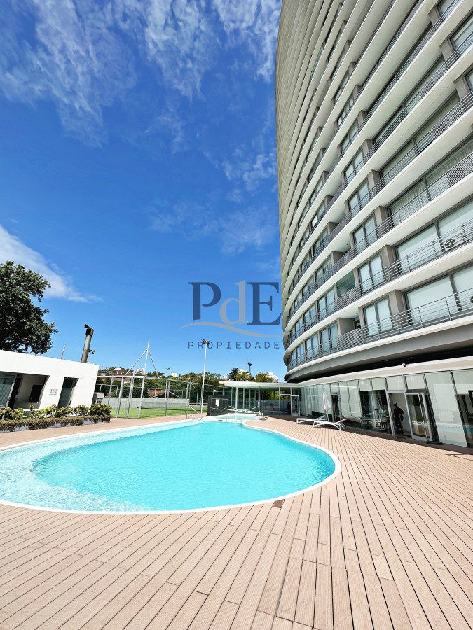 Piso alto esquinero en Alexander Boulevard - Imagen 40